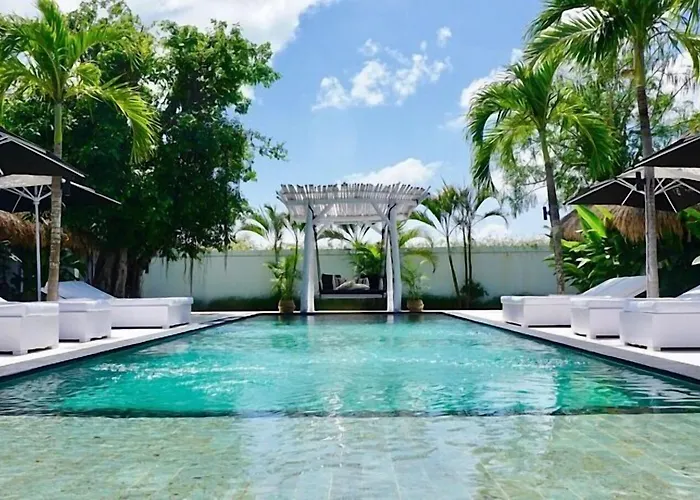 White Palm Uluwatu - Wellness & Recovery Retreat - 2 Min Walk To Balangan Hotel