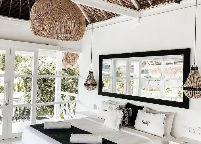Hotel White Palm Uluwatu - Wellness & Recovery Retreat - 2 Min Walk To Balangan Jimbaran