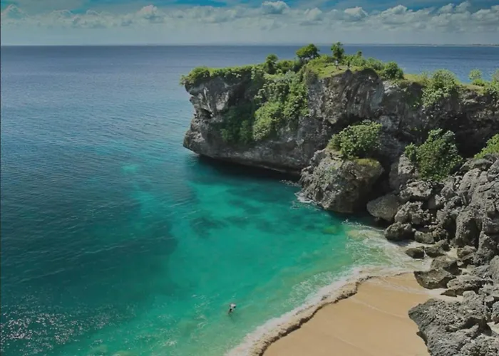 Hotel White Palm Uluwatu - Wellness & Recovery Retreat - 2 Min Walk To Balangan 4*