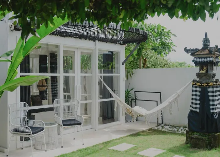 Hotel White Palm Uluwatu - Wellness & Recovery Retreat - 2 Min Walk To Balangan