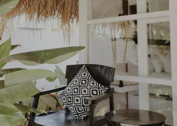 Hotel White Palm Uluwatu - Wellness & Recovery Retreat - 2 Min Walk To Balangan Jimbaran