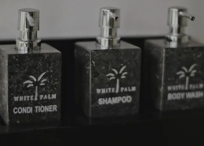 White Palm Uluwatu - Wellness & Recovery Retreat - 2 Min Walk To Balangan Hotel 4*