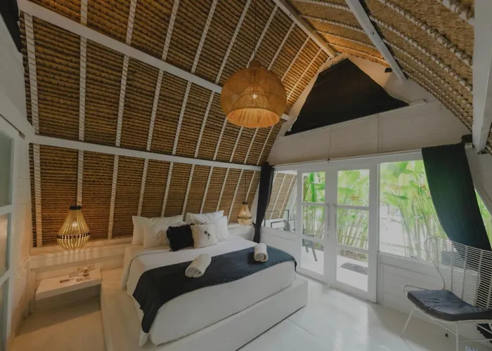 White Palm Uluwatu - Wellness & Recovery Retreat - 2 Min Walk To Balangan Hotel Jimbaran