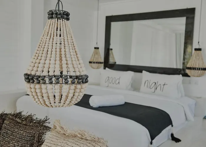 White Palm Uluwatu - Wellness & Recovery Retreat - 2 Min Walk To Balangan Hotel Jimbaran